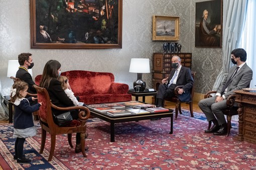 Condecoração do piloto Filipe Albuquerque com o grau de Comendador da Ordem do Mérito Créditos: © Rui Ochoa / Presidência da República Condecoração do piloto Filipe Albuquerque com o grau de Comendador da Ordem do Mérito Créditos: © Rui Ochoa / Presidência da República