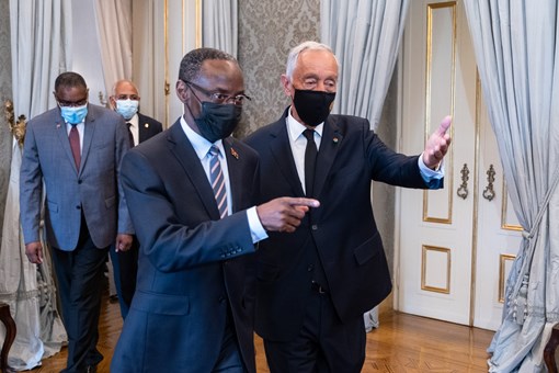 Encontro com o Vice-Presidente de Angola, Bornito de Sousa, no Palácio de Belém, após as Cerimónias Fúnebres de Estado do Antigo Presidente da República Jorge Sampaio Créditos: © Rui Ochoa / Presidência da República Encontro com o Vice-Presidente de Angola, Bornito de Sousa, no Palácio de Belém, após as Cerimónias Fúnebres de Estado do Antigo Presidente da República Jorge Sampaio Créditos: © Rui Ochoa / Presidência da República