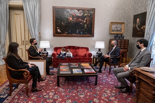 Condecoração do piloto Filipe Albuquerque com o grau de Comendador da Ordem do Mérito Créditos: © Rui Ochoa / Presidência da República Condecoração do piloto Filipe Albuquerque com o grau de Comendador da Ordem do Mérito Créditos: © Rui Ochoa / Presidência da República