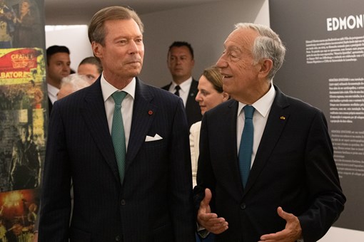 Visita à exposição "Portugal e Luxemburgo, países de esperança em tempos difíceis" Créditos: © Miguel Figueiredo Lopes / Presidência da República Visita à exposição "Portugal e Luxemburgo, países de esperança em tempos difíceis" Créditos: © Miguel Figueiredo Lopes / Presidência da República