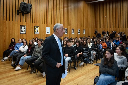 Aula-debate com alunos da Escola Secundária Domingos Sequeira, em Leiria  Créditos: © Miguel Figueiredo Lopes / Presidência da República