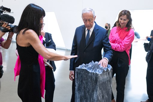 Visita à exposição “Primeira Pedra - 2016/2022” no Museu Nacional dos Coches em Lisboa  Créditos: © Rui Ochoa / Presidência da República