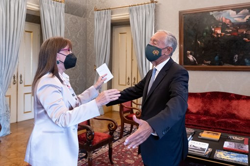 Audiência no Palácio de Belém e condecoração da Secretária-Geral Ibero-Americana, Rebeca Grynspan, com a Grã-Cruz da Ordem do Infante D. Henrique Créditos: © Rui Ochoa / Presidência da República Audiência no Palácio de Belém e condecoração da Secretária-Geral Ibero-Americana, Rebeca Grynspan, com a Grã-Cruz da Ordem do Infante D. Henrique Créditos: © Rui Ochoa / Presidência da República