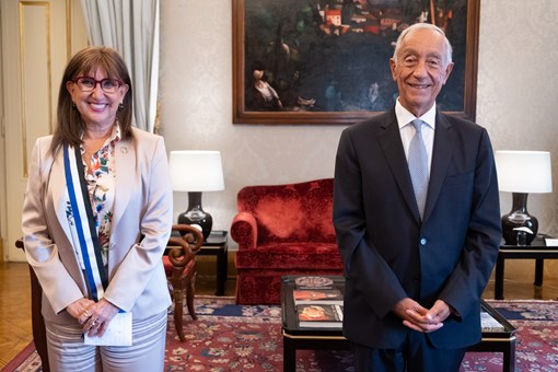 Audiência no Palácio de Belém e condecoração da Secretária-Geral Ibero-Americana, Rebeca Grynspan, com a Grã-Cruz da Ordem do Infante D. Henrique Créditos: © Rui Ochoa / Presidência da República Audiência no Palácio de Belém e condecoração da Secretária-Geral Ibero-Americana, Rebeca Grynspan, com a Grã-Cruz da Ordem do Infante D. Henrique Créditos: © Rui Ochoa / Presidência da República
