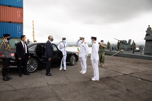 Visita ao navio NRP Zaire no Porto de São Tomé Créditos: © Miguel Figueiredo Lopes / Presidência da República